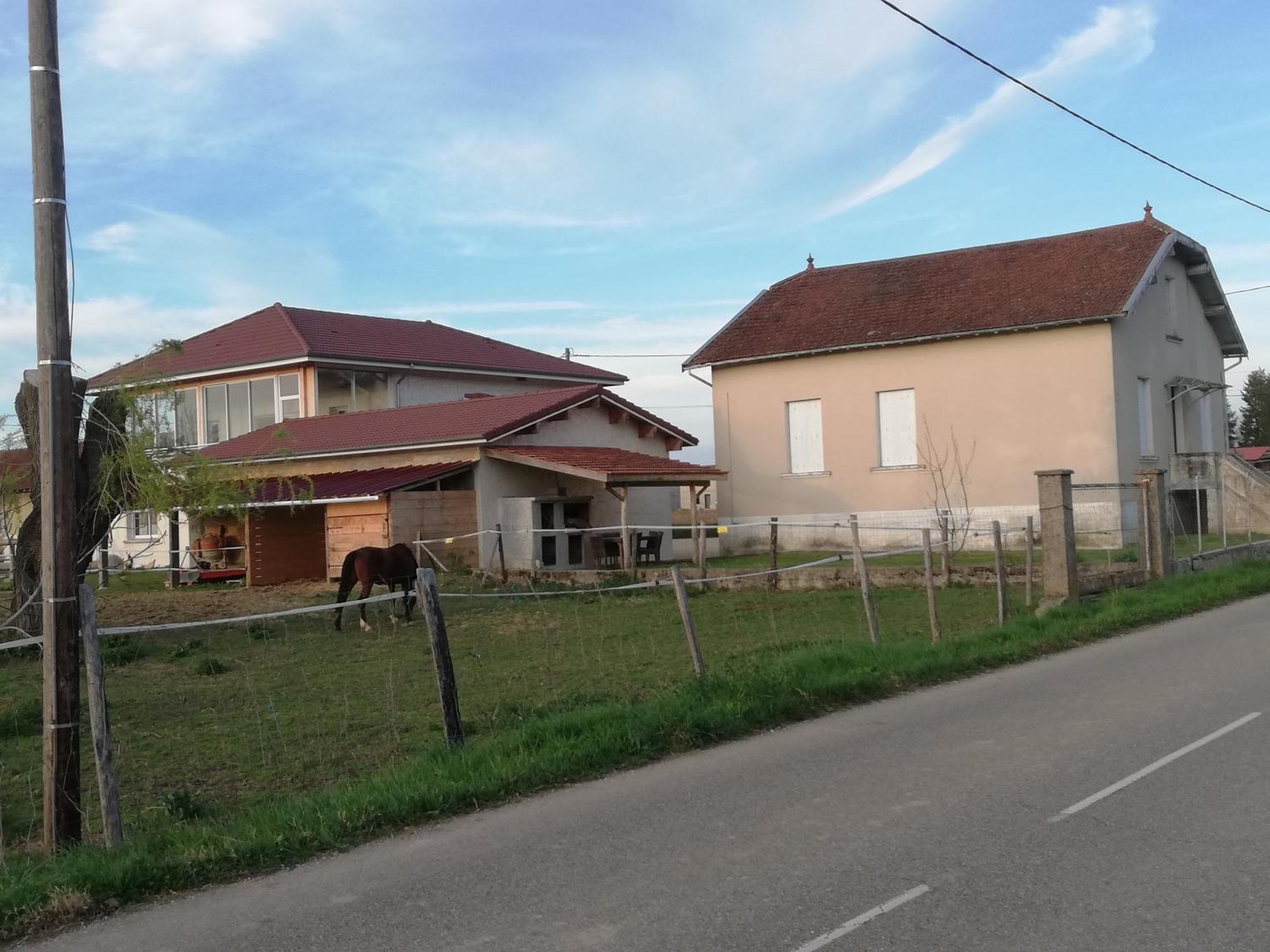 Maison De 100M2 Au Coeur D'Une Pension Equestre Les Sabots De Nina Marcollin Esterno foto