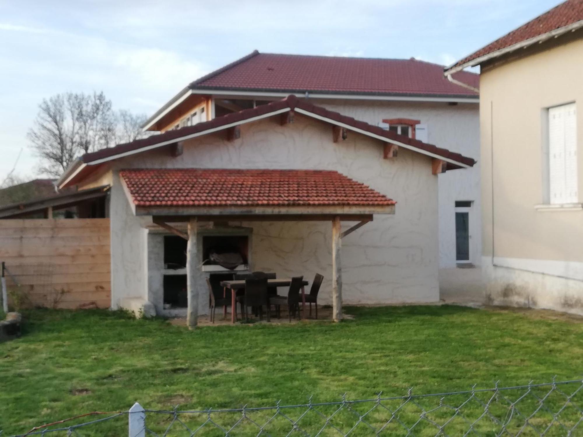 Maison De 100M2 Au Coeur D'Une Pension Equestre Les Sabots De Nina Marcollin Esterno foto
